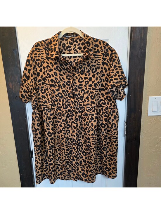 Missguided Dresses & Skirts - Missguided Women's Leopard Print Babydoll Mini Dress Size 10